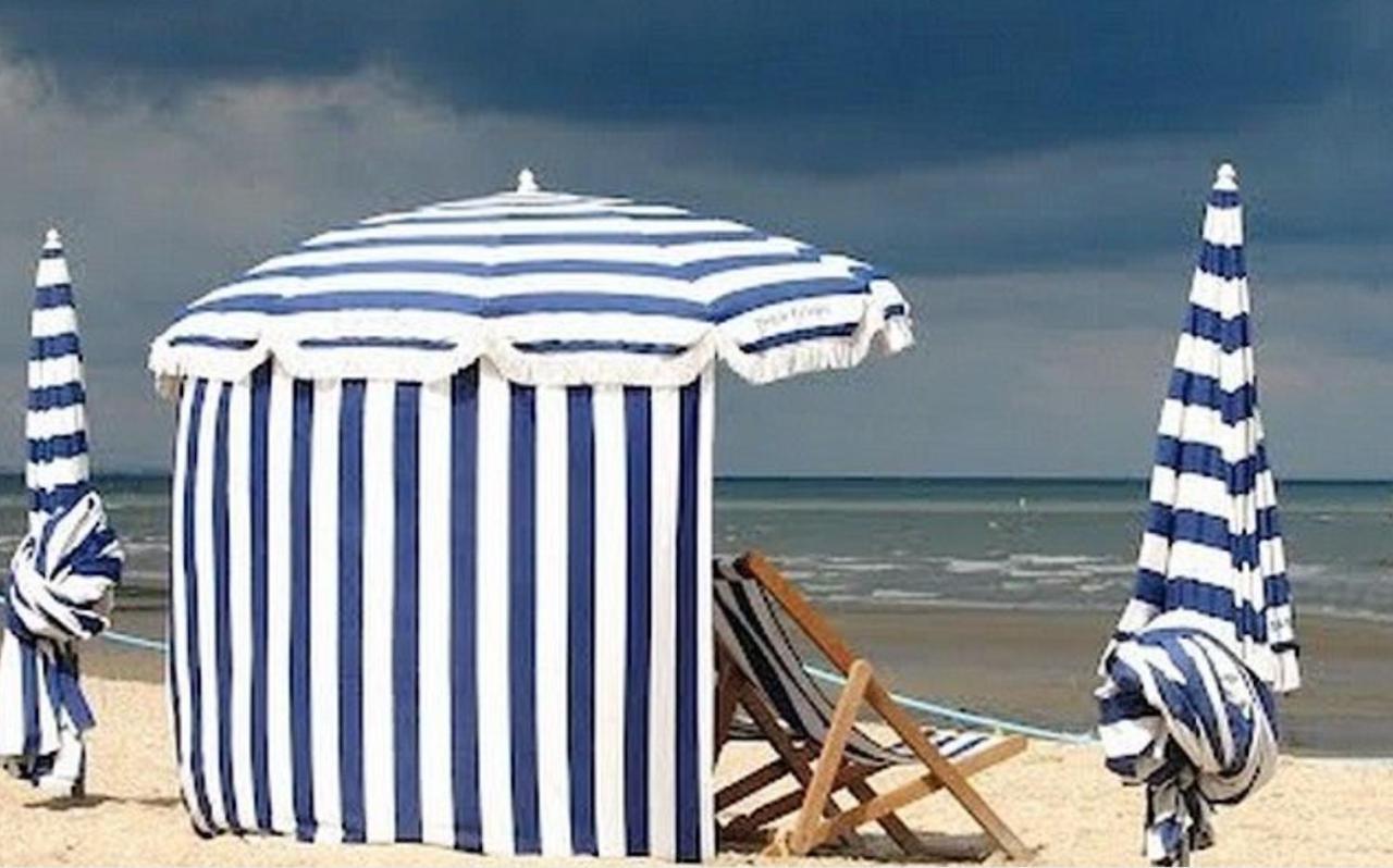 Cosy Appartement Dans Une Villa Avec Piscine, Proche Du Centre Et De La Mer Cabourg Luaran gambar