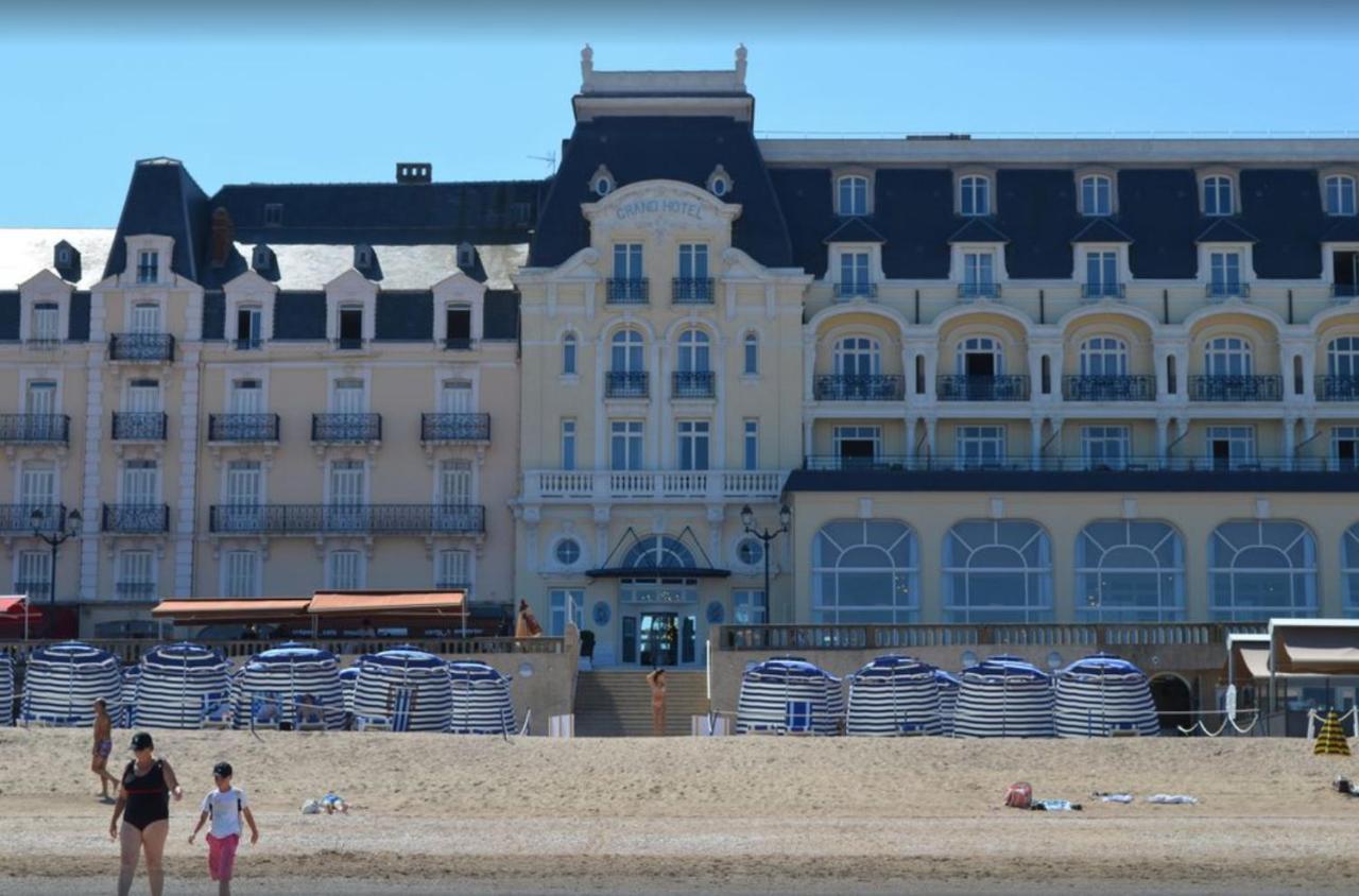 Cosy Appartement Dans Une Villa Avec Piscine, Proche Du Centre Et De La Mer Cabourg Luaran gambar