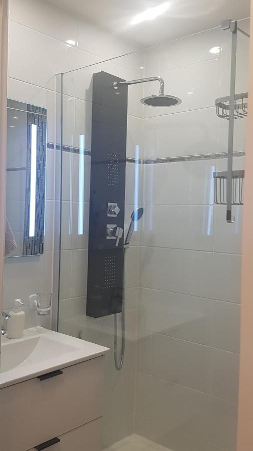 Cosy Appartement Dans Une Villa Avec Piscine, Proche Du Centre Et De La Mer Cabourg Luaran gambar